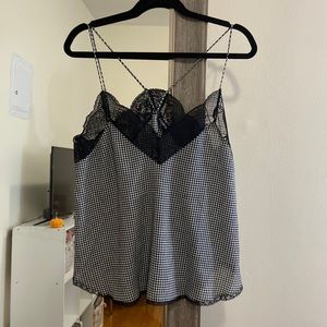 Storia Top with lace